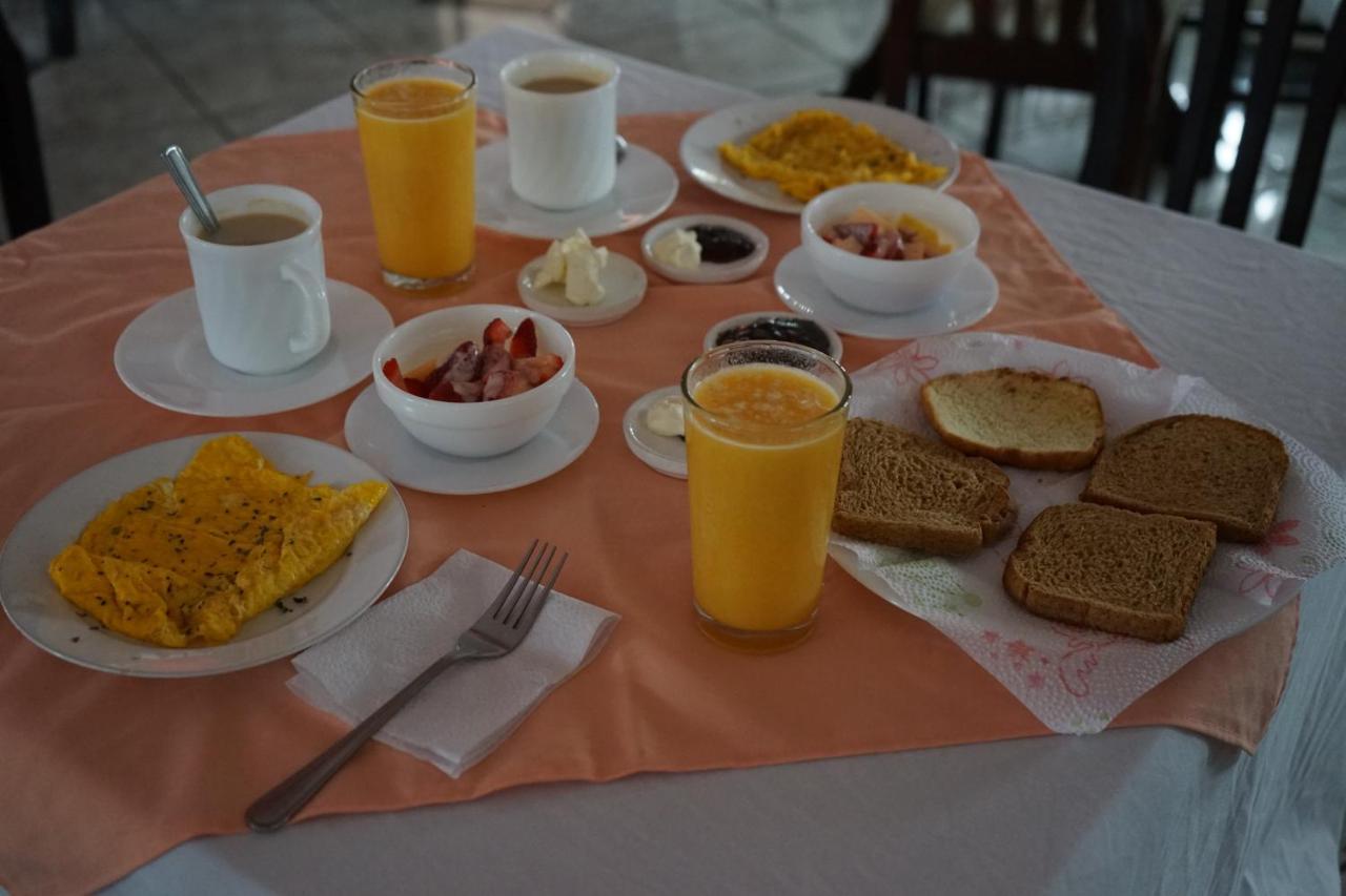 Hotel International Prestige Амбато Екстер'єр фото