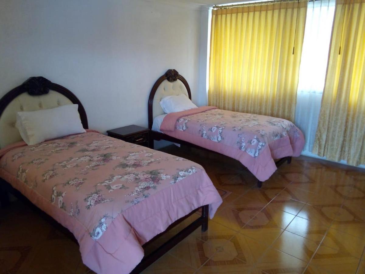 Hotel International Prestige Амбато Екстер'єр фото